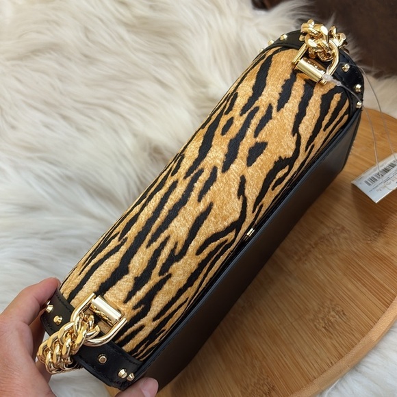 Michael Kors NWT Heather Tiger Calf Hair Leather Logo Crossbody Bag MSRP $398 - Picture 11 of 17